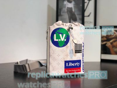 Knockoff L---V Chalk White Monogram Pattern Sports Bag